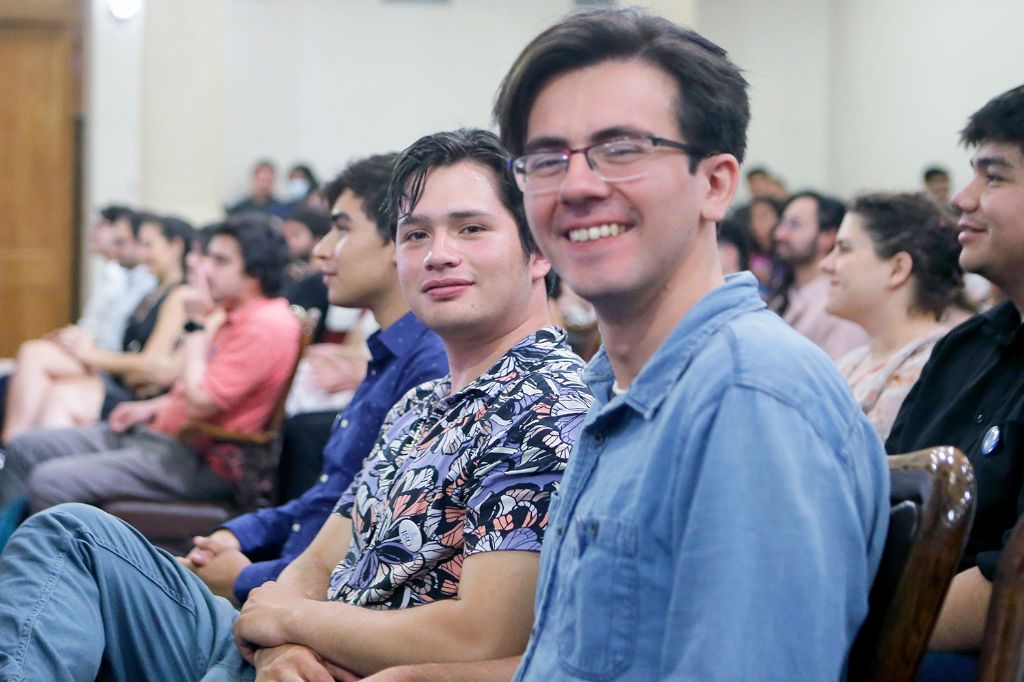 Estudiante Fau Participa En Conversatorio De La Ceremonia De