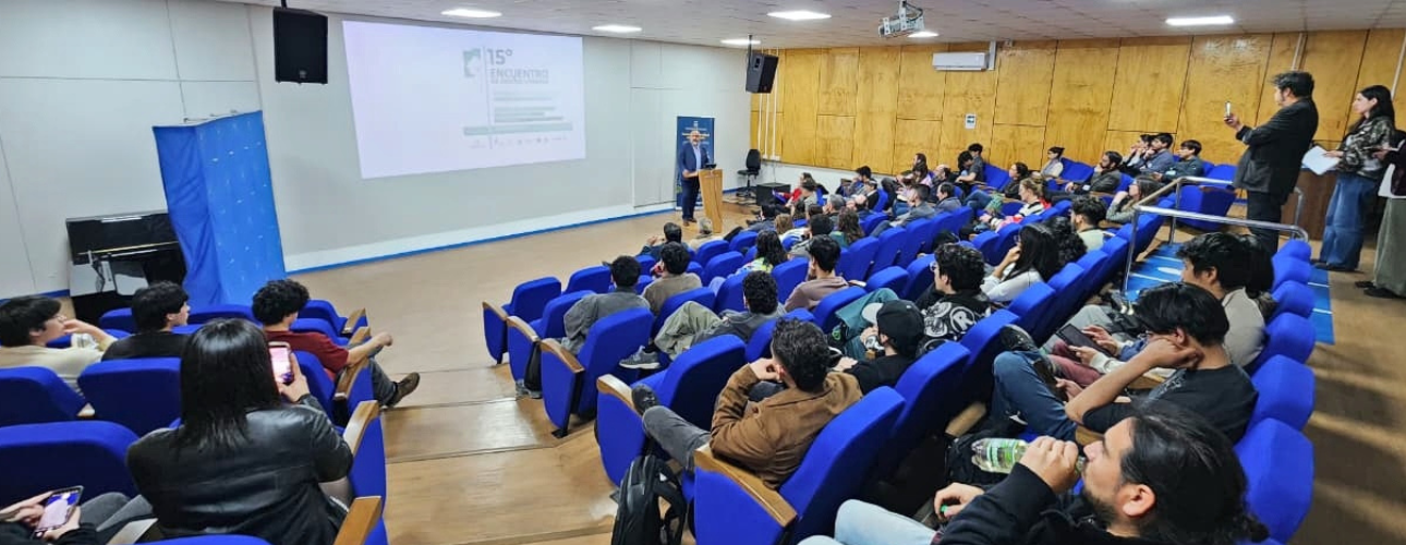 FAU firma acuerdo multipartito con universidades estatales de READU