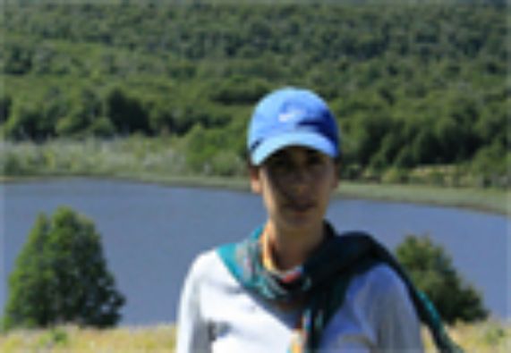Jacqueline Boldt, Licenciada en Geografía de la Universidad de Chile, ha desempeñado tareas en diversas áreas relacionadas con su profesión y el medio ambiente